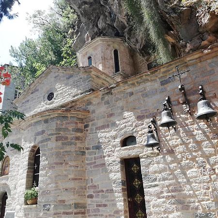Valentini Guesthouse كاربينيسي الغرفة الصورة