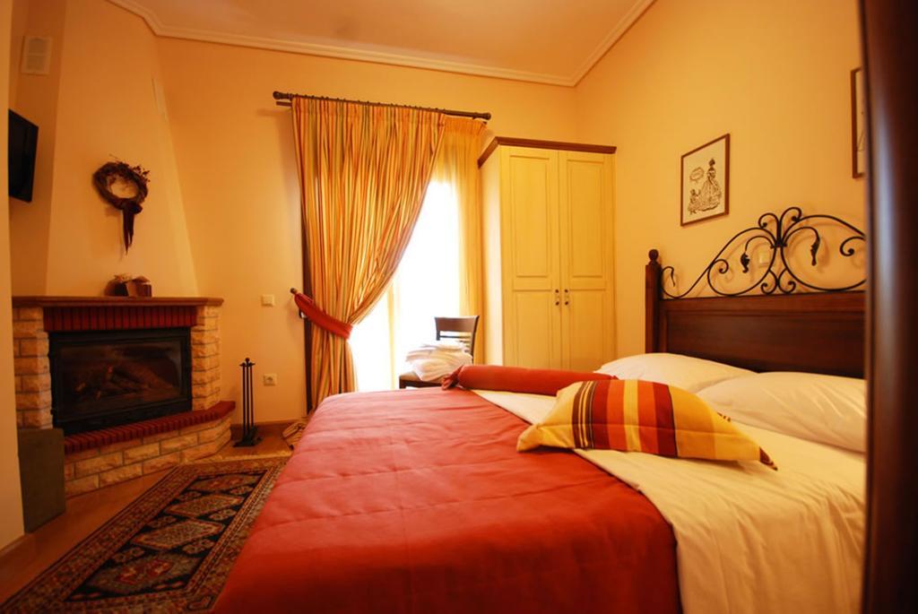 Valentini Guesthouse كاربينيسي الغرفة الصورة