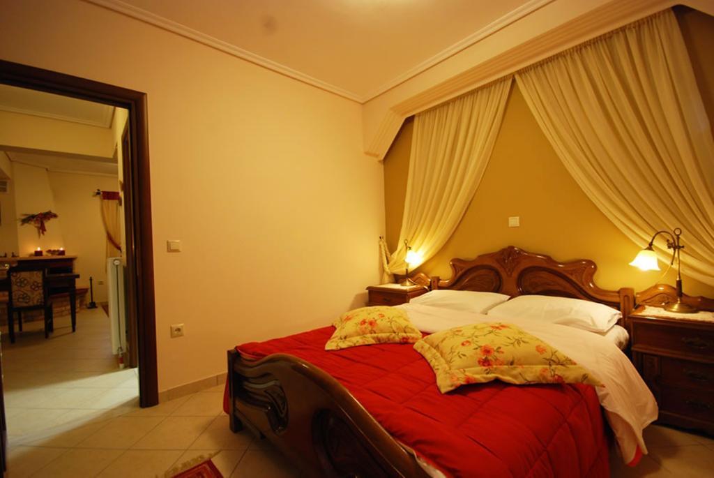 Valentini Guesthouse كاربينيسي الغرفة الصورة