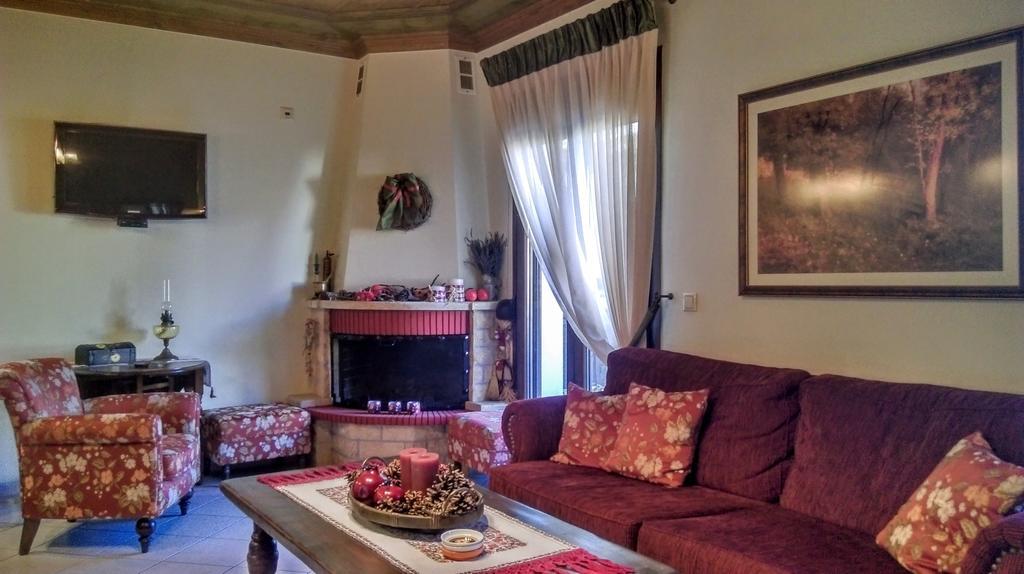 Valentini Guesthouse كاربينيسي المظهر الخارجي الصورة